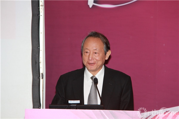 侯树勋教授演讲.jpg